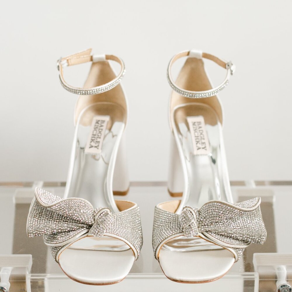 Badgley Mischka Poppy Wedding Block Heel Soft White 6 New Box Crystal - Picture 10 of 16